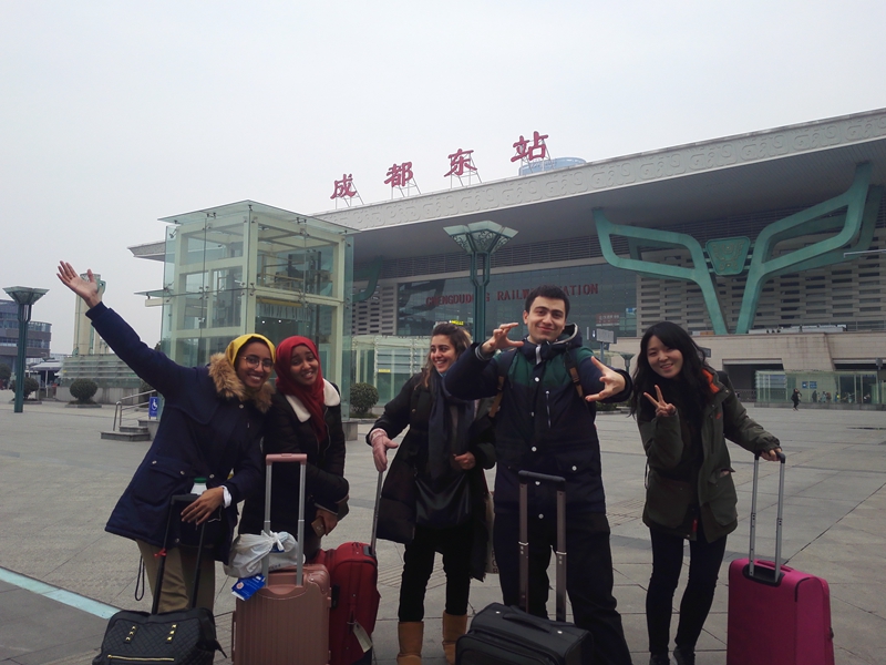 交流合作五:乘西成“高铁”与四川师范大学国际教育十三水
建立良好合作关系 (3).jpg