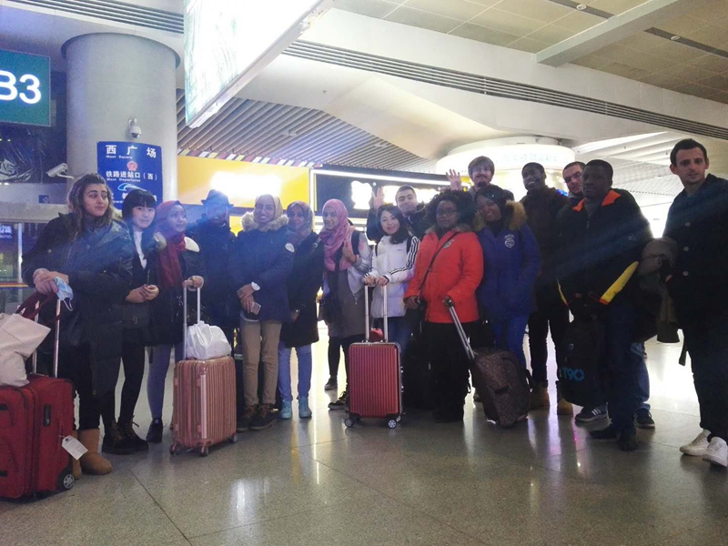 交流合作五:乘西成“高铁”与四川师范大学国际教育十三水
建立良好合作关系 (2).jpg